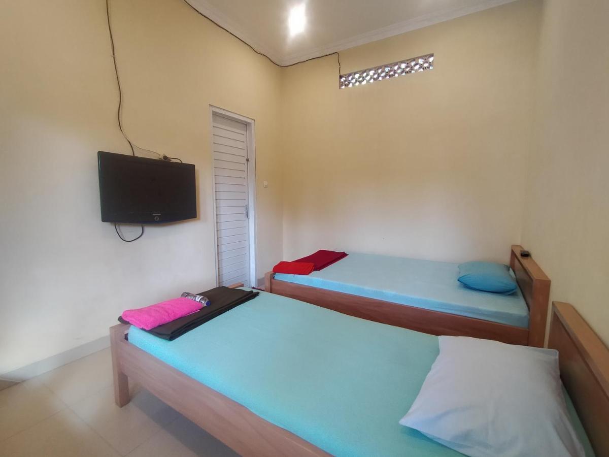 Villa Batu Tua Puncak Mitra Reddoorz Богор Екстериор снимка